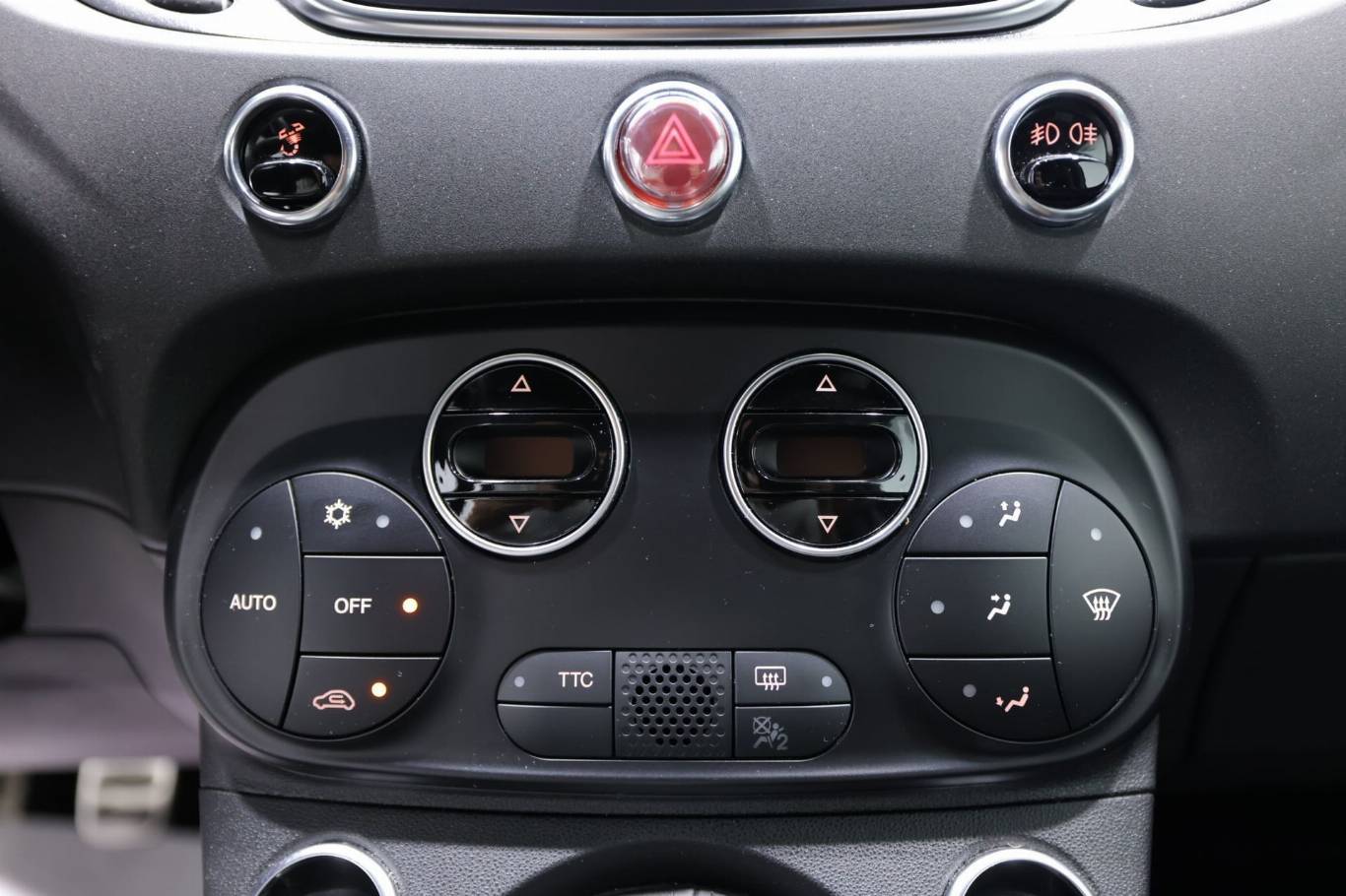 ABARTH 595 26
