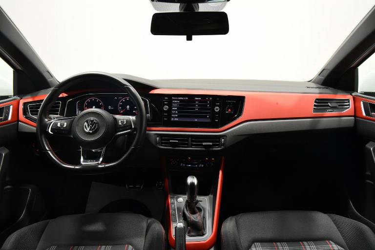 VOLKSWAGEN Polo GTI 22