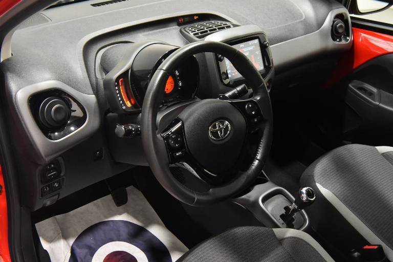TOYOTA Aygo 3
