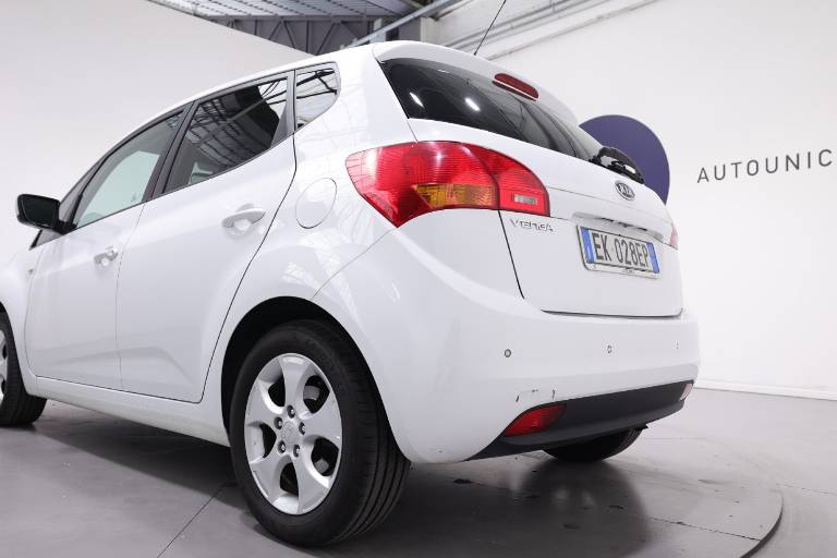 KIA Venga 37