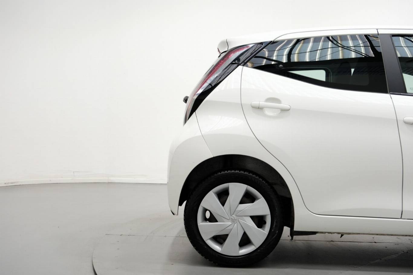 TOYOTA Aygo 41