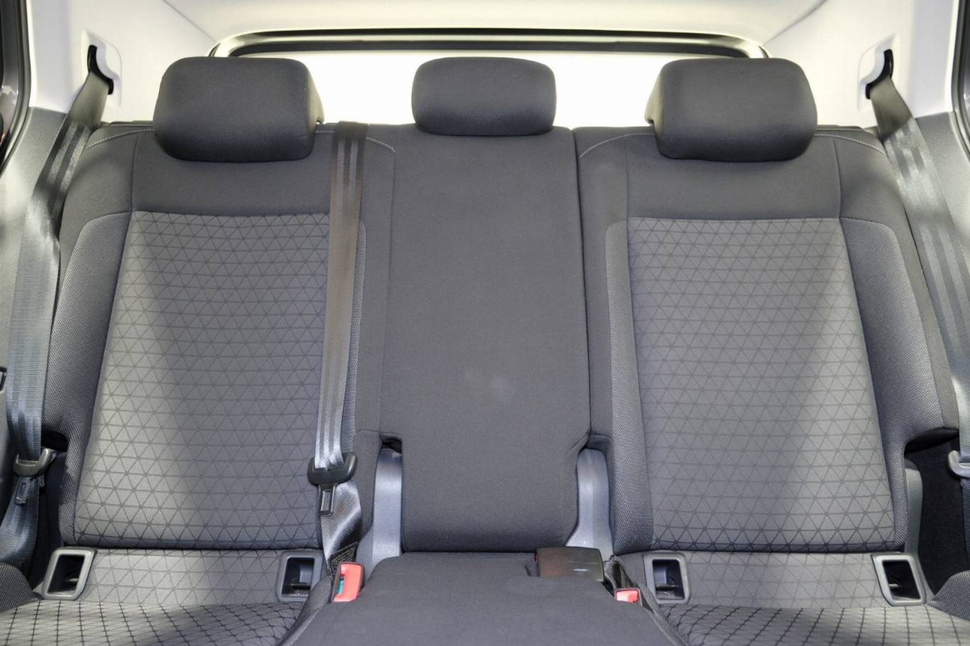 VOLKSWAGEN T-Cross 32