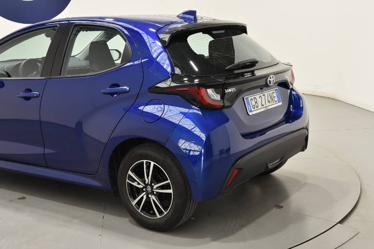 TOYOTA Yaris 37