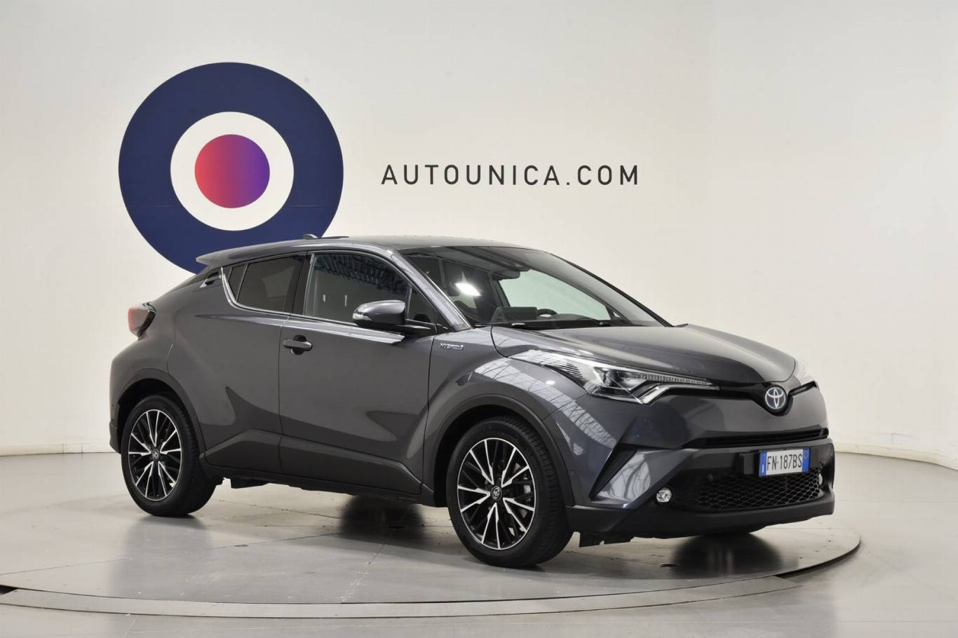 TOYOTA C-HR 2