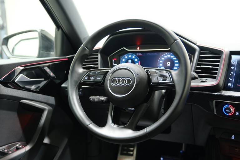 AUDI A1 39