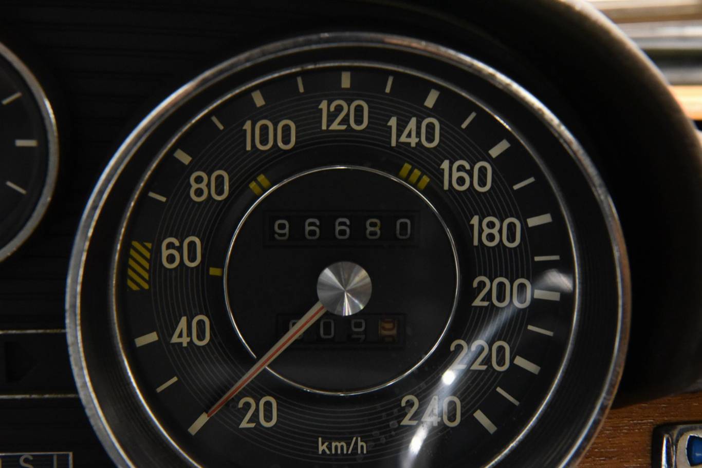 MERCEDES-BENZ S 280 25