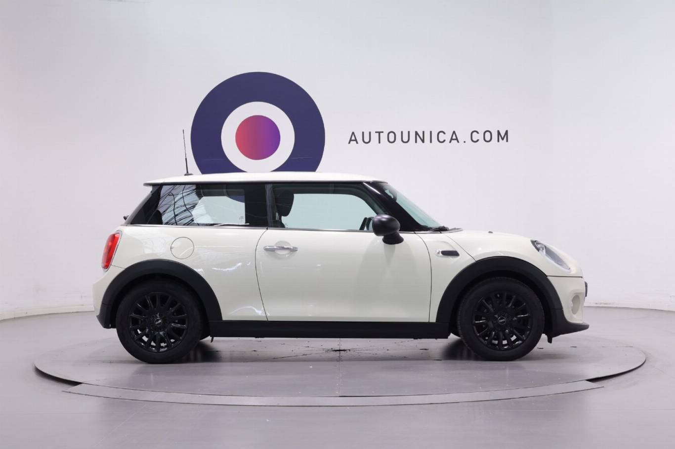 MINI One 4