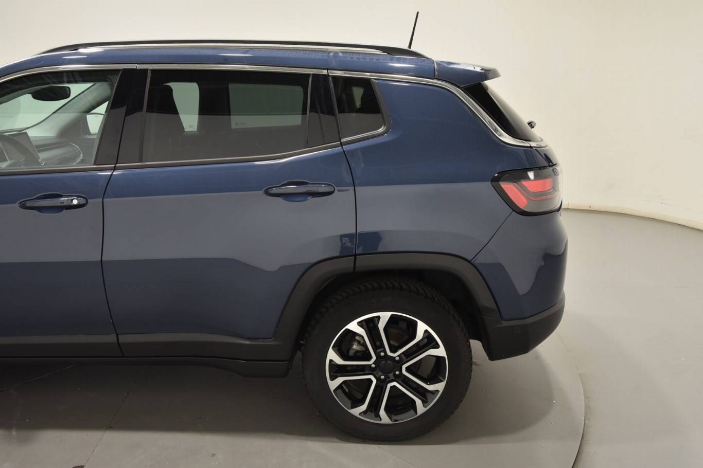 JEEP Compass 42