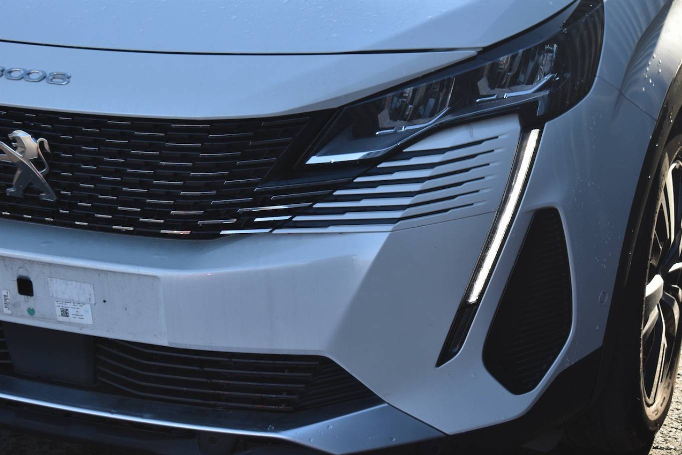 PEUGEOT 3008 7