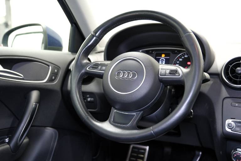 AUDI A1 39