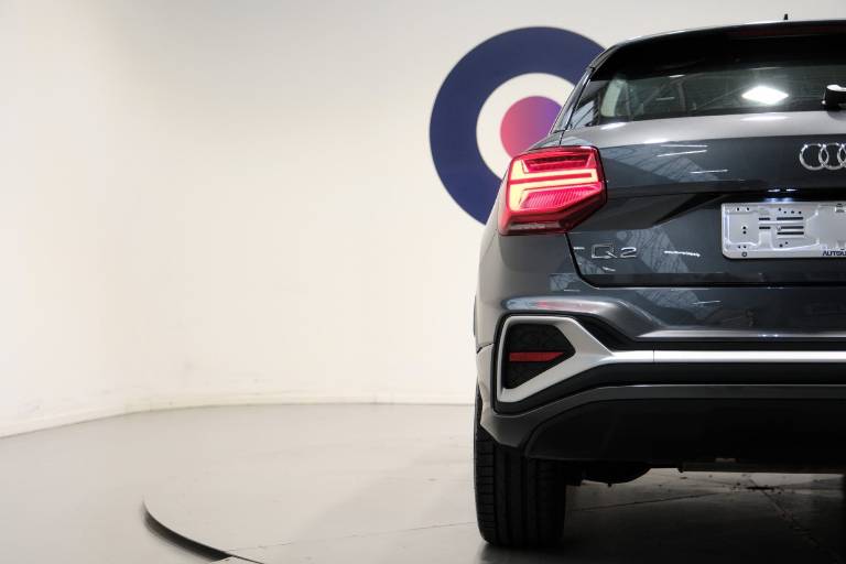 AUDI Q2 62