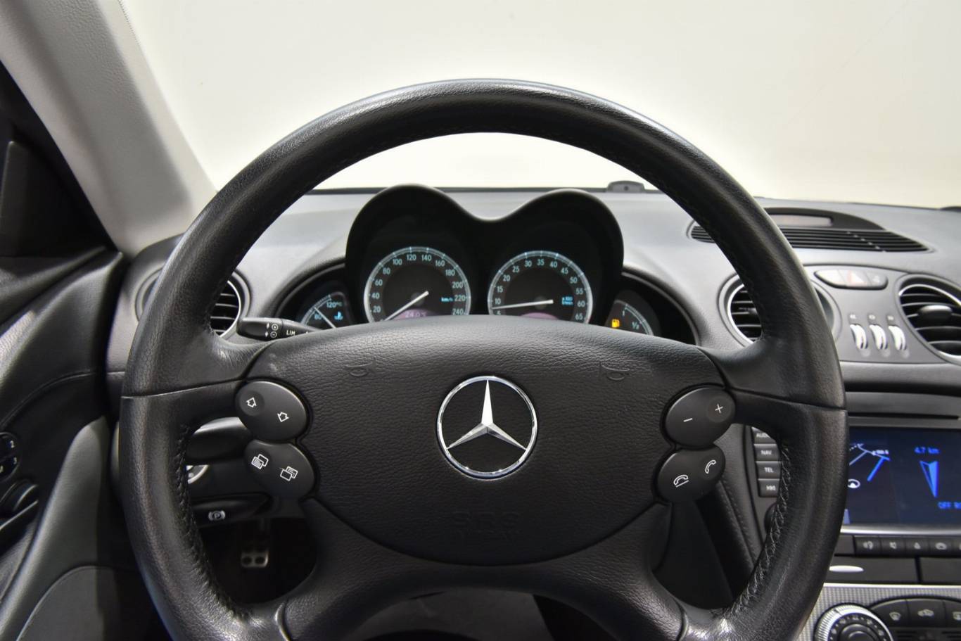 MERCEDES-BENZ SL 350 23