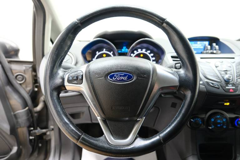 FORD Fiesta 11