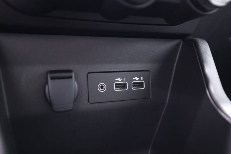 RENAULT Clio 30
