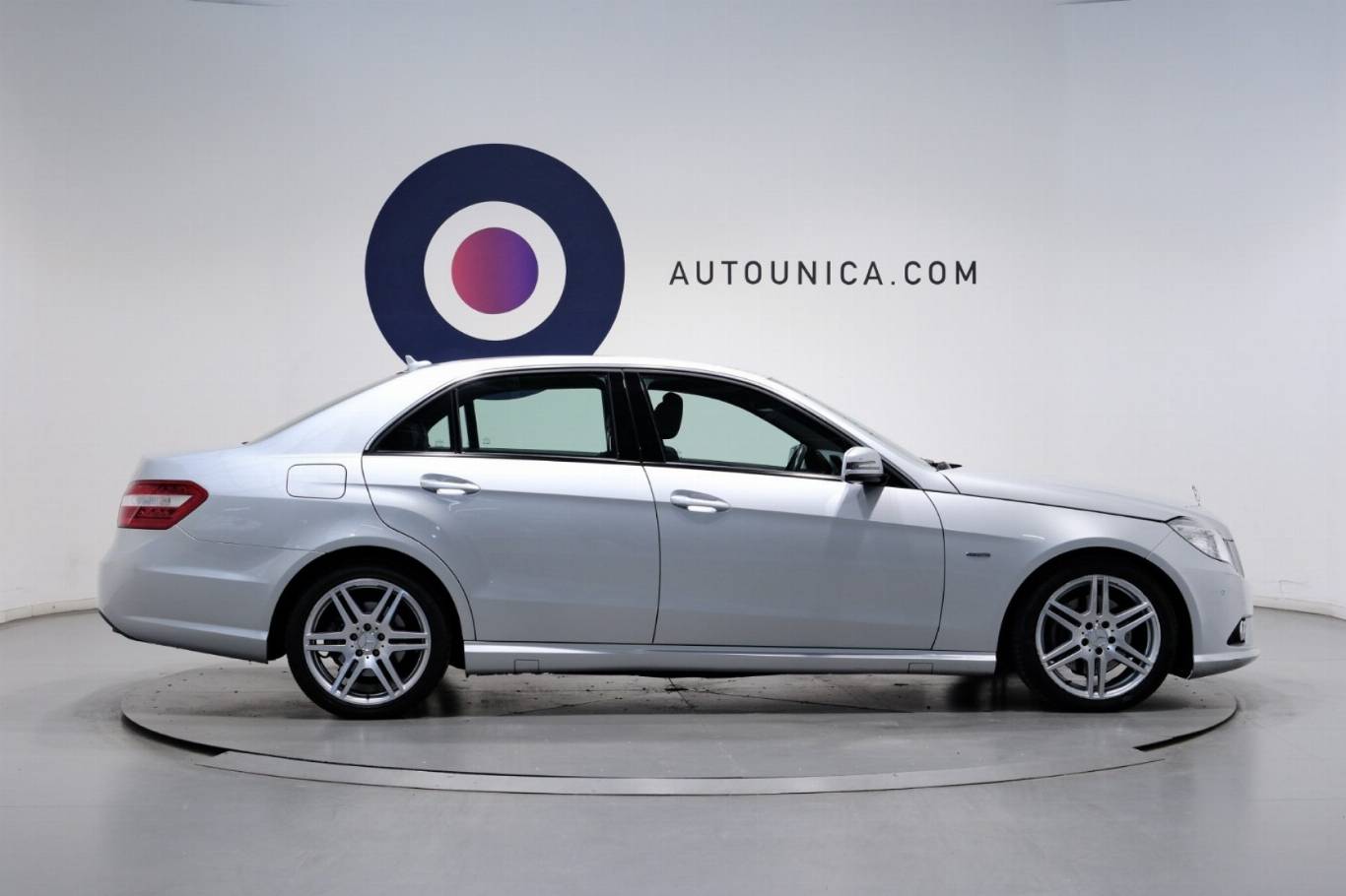 MERCEDES-BENZ E 250 4