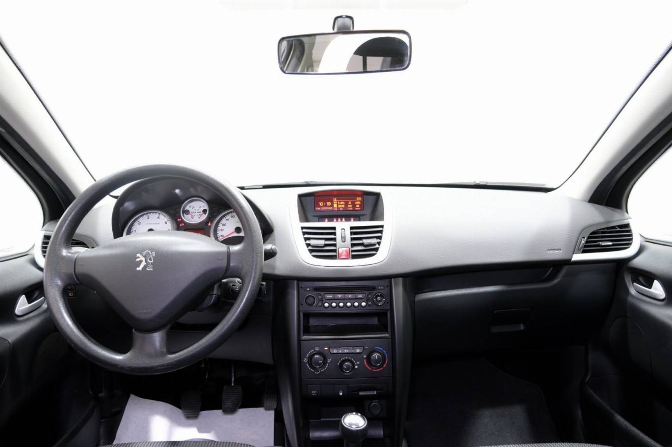 PEUGEOT 207 10