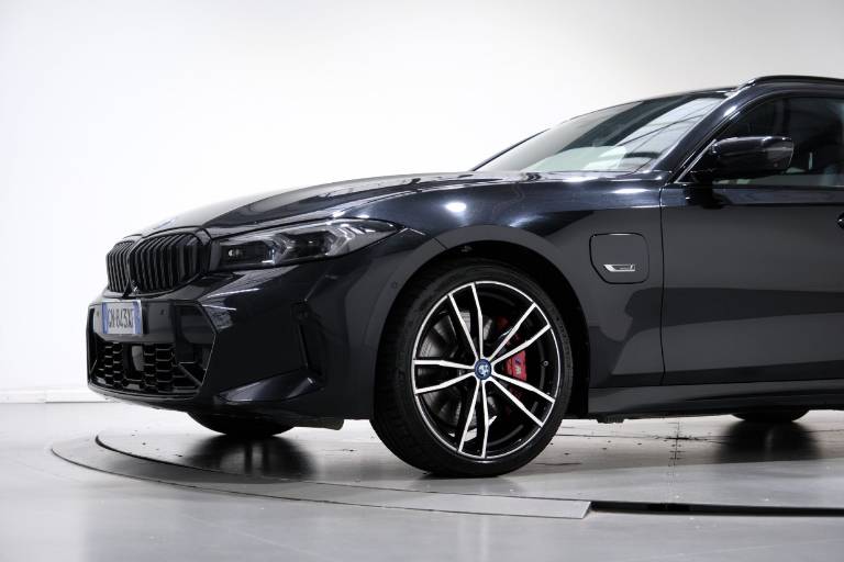 BMW 320 54