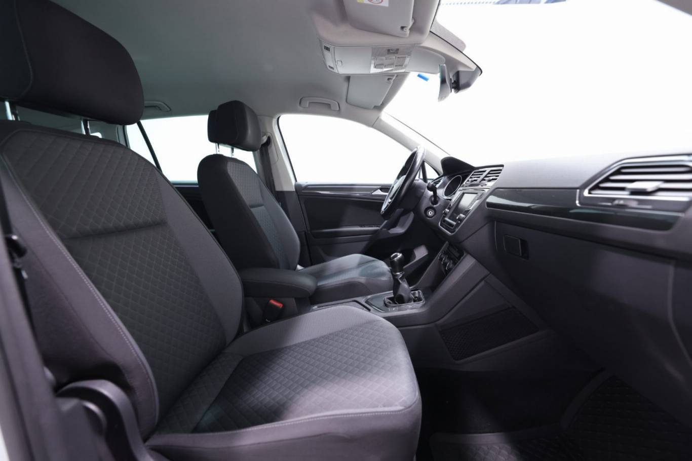 VOLKSWAGEN Tiguan 50