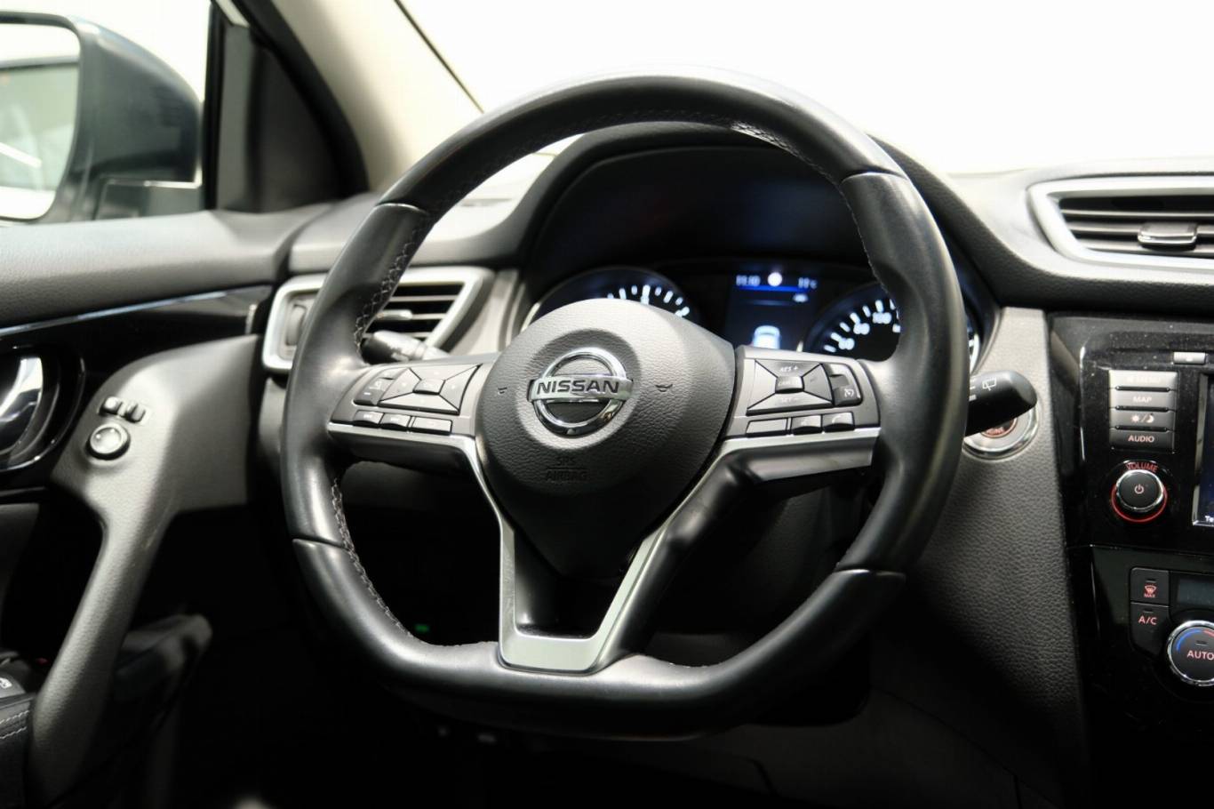 NISSAN Qashqai 46