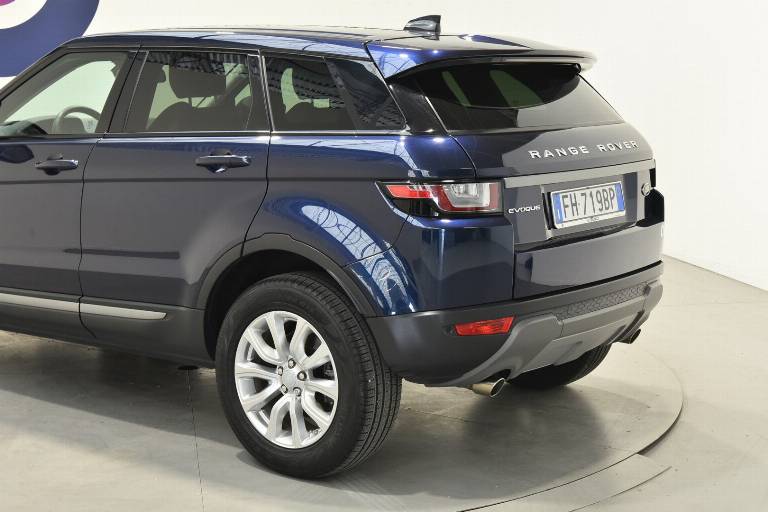 LAND ROVER Range Rover Evoque 40