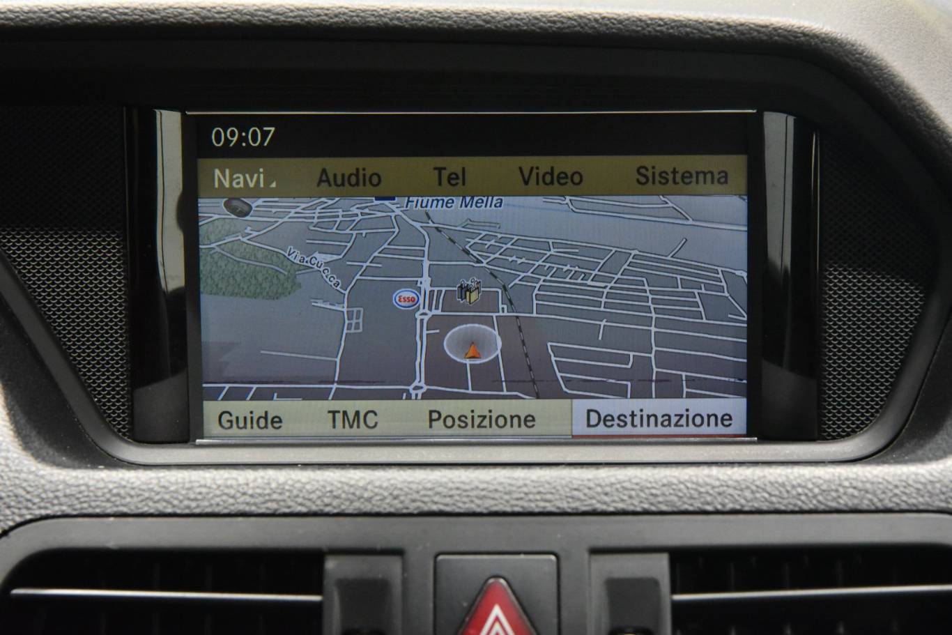 MERCEDES-BENZ E 220 10