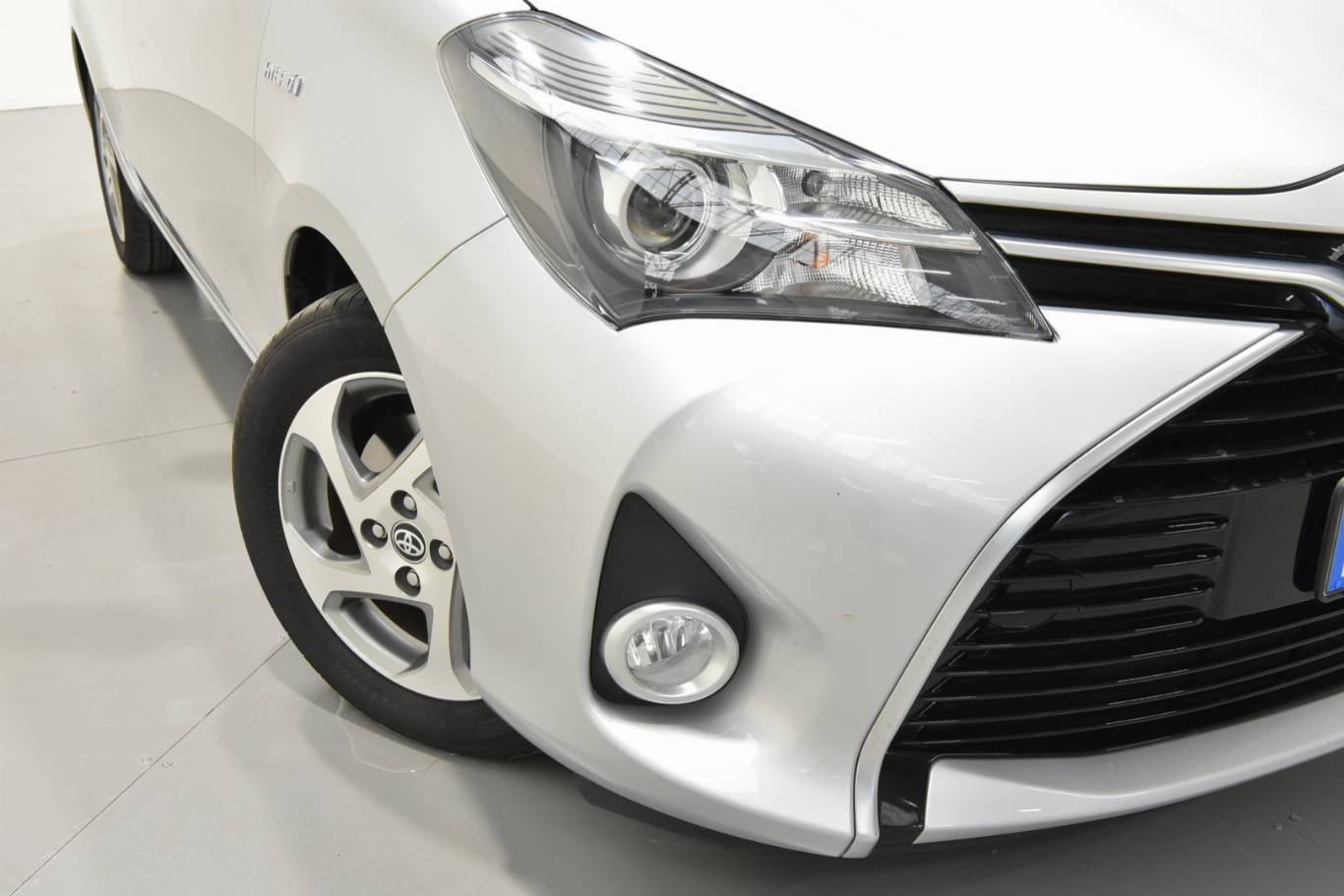 TOYOTA Yaris 70
