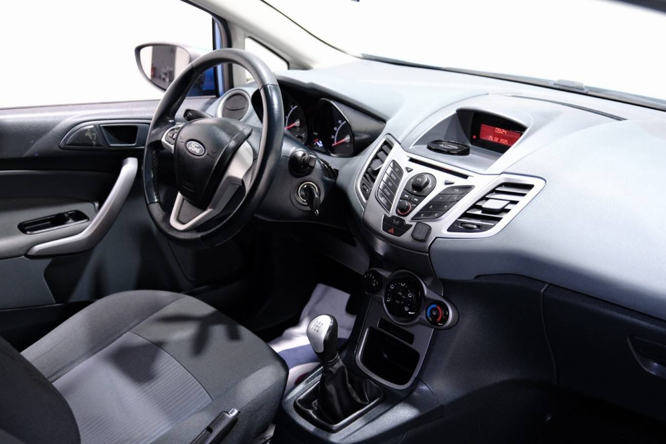 FORD Fiesta 48