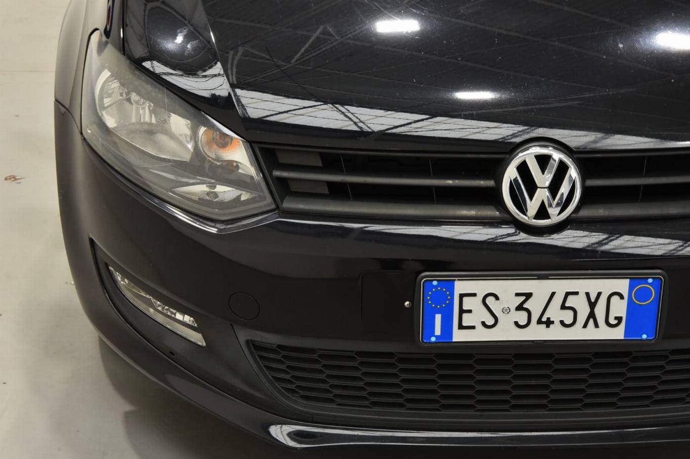 VOLKSWAGEN Polo 17