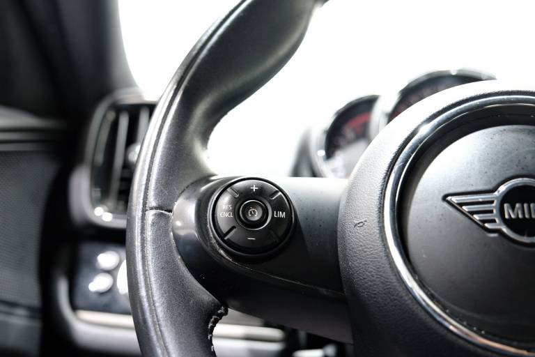 MINI Countryman 23