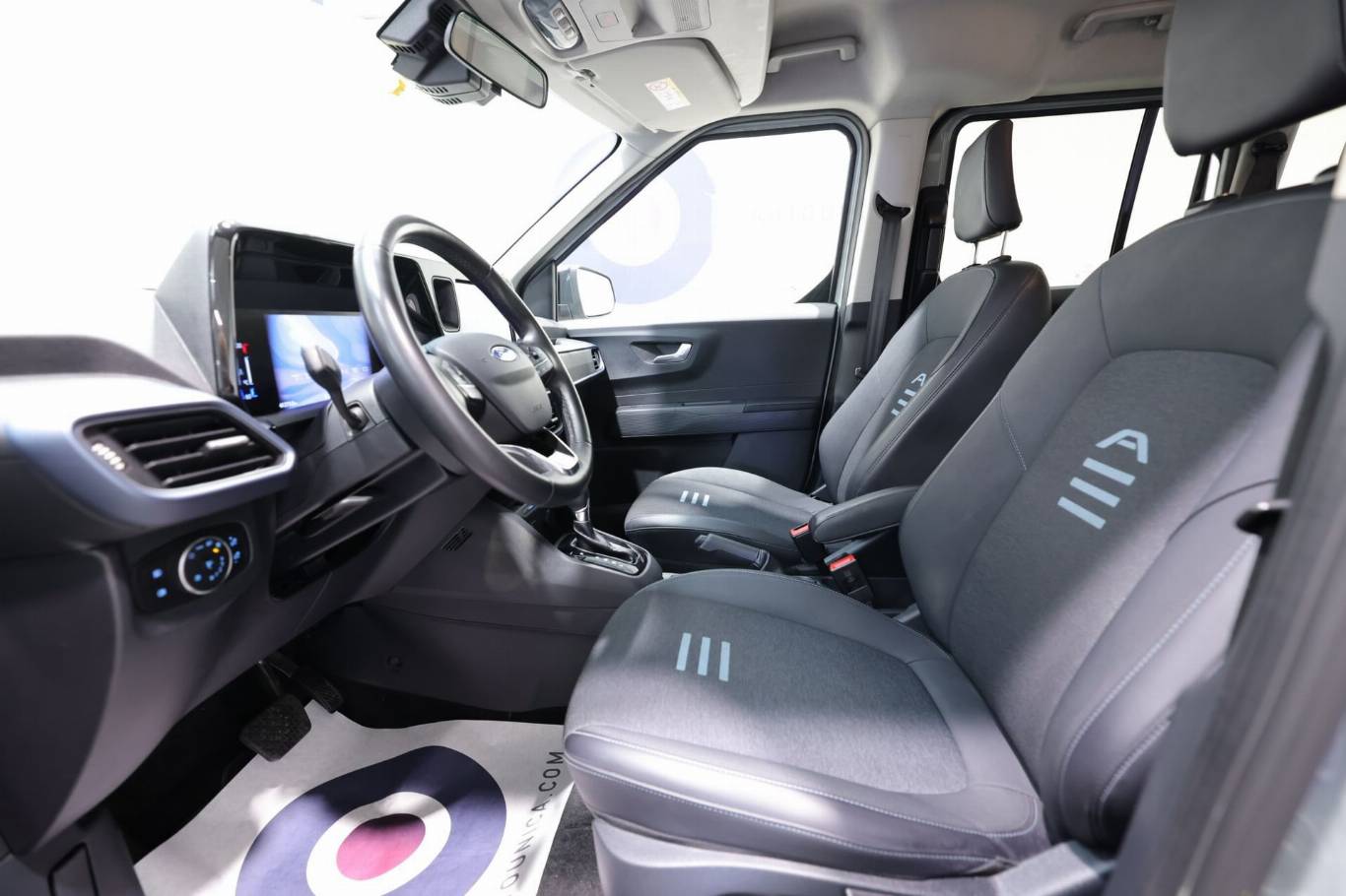 FORD Tourneo Courier 20