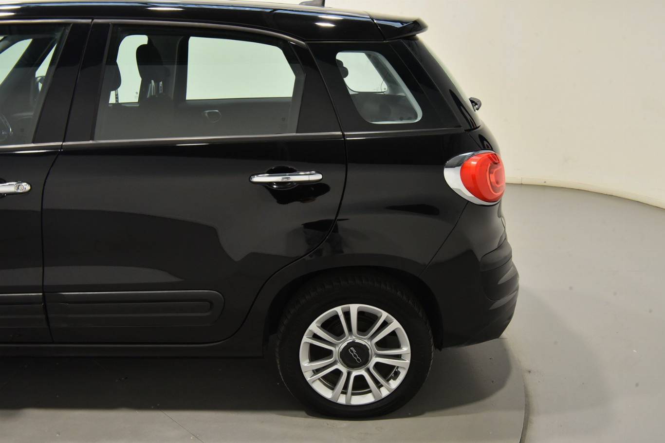 FIAT 500L 35