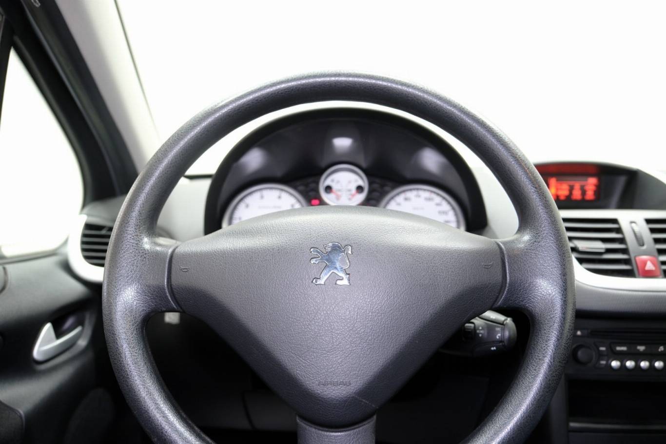PEUGEOT 207 7
