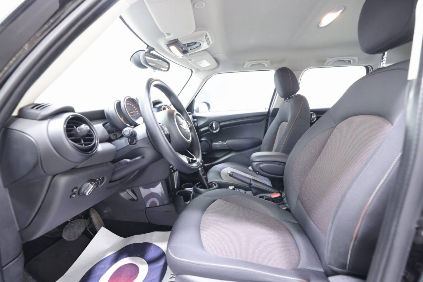 MINI Cooper 19
