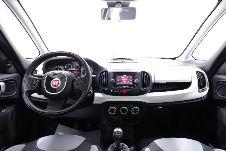 FIAT 500L 32