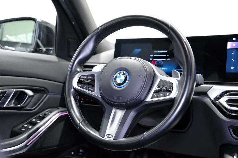 BMW 320 42