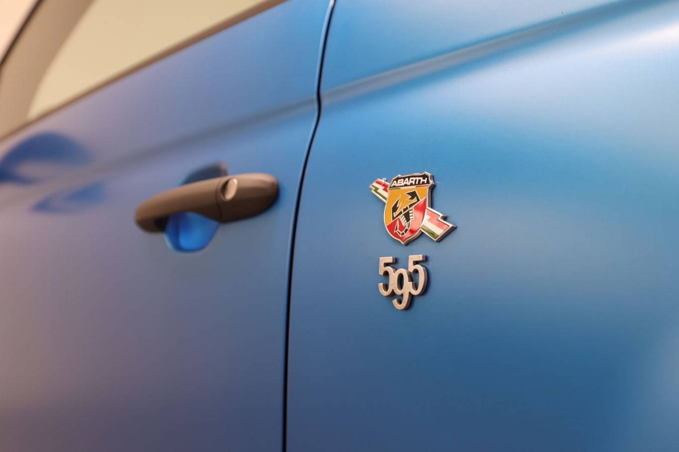 ABARTH 595 37