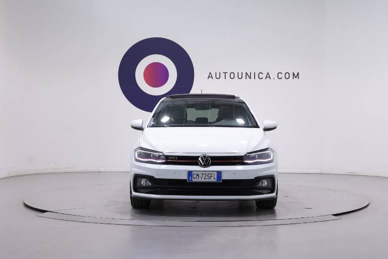 VOLKSWAGEN Polo GTI 2
