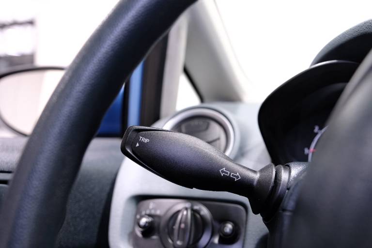 FORD Fiesta 19
