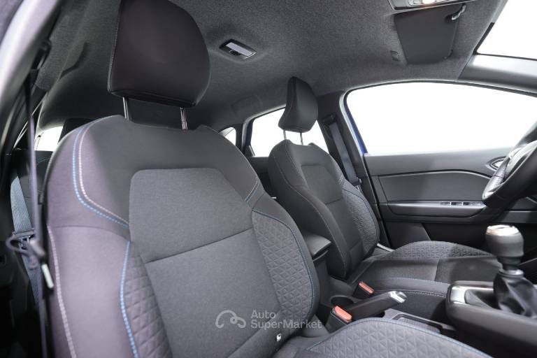 RENAULT Captur 44