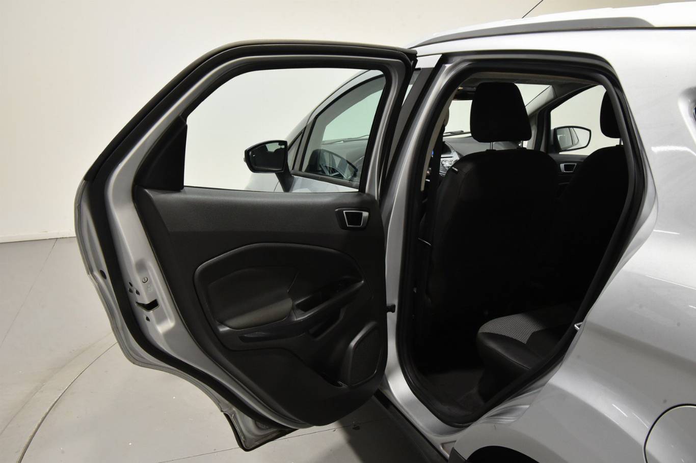 FORD EcoSport 16