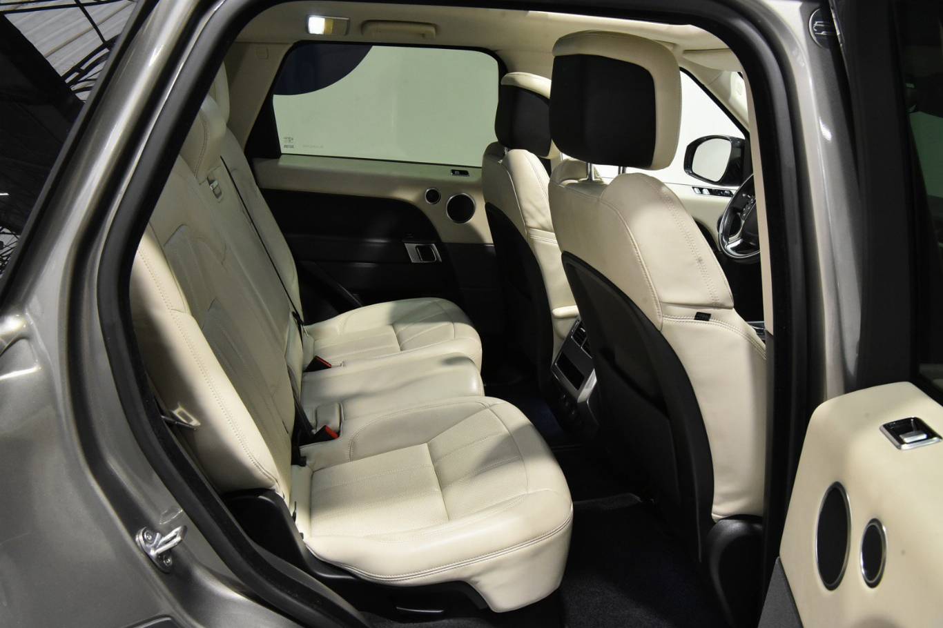 LAND ROVER Range Rover Sport 34