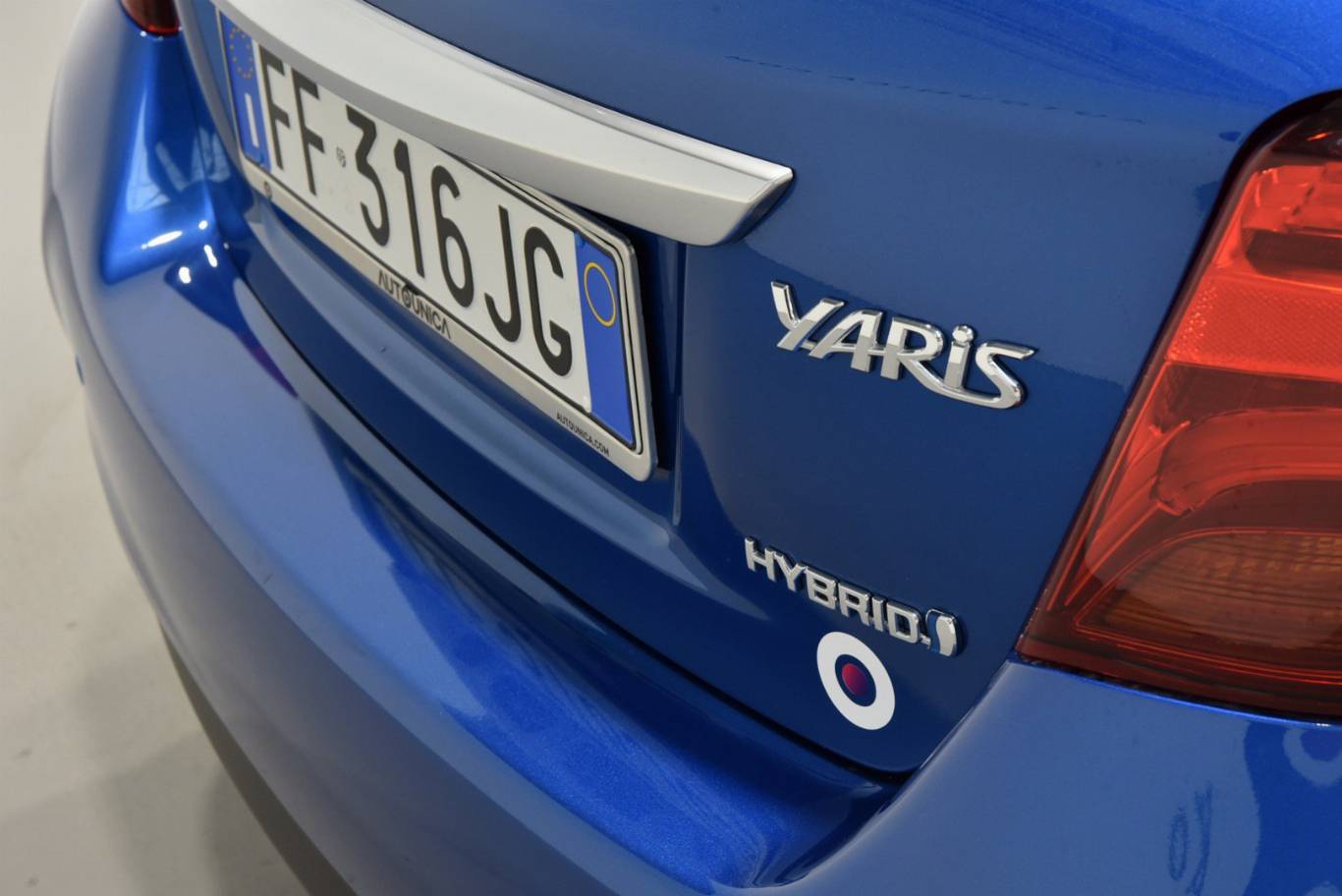 TOYOTA Yaris 57