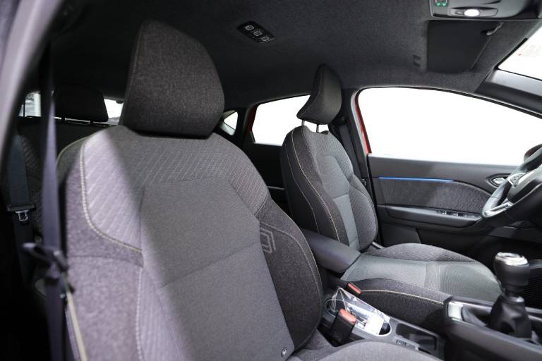 RENAULT Captur 47