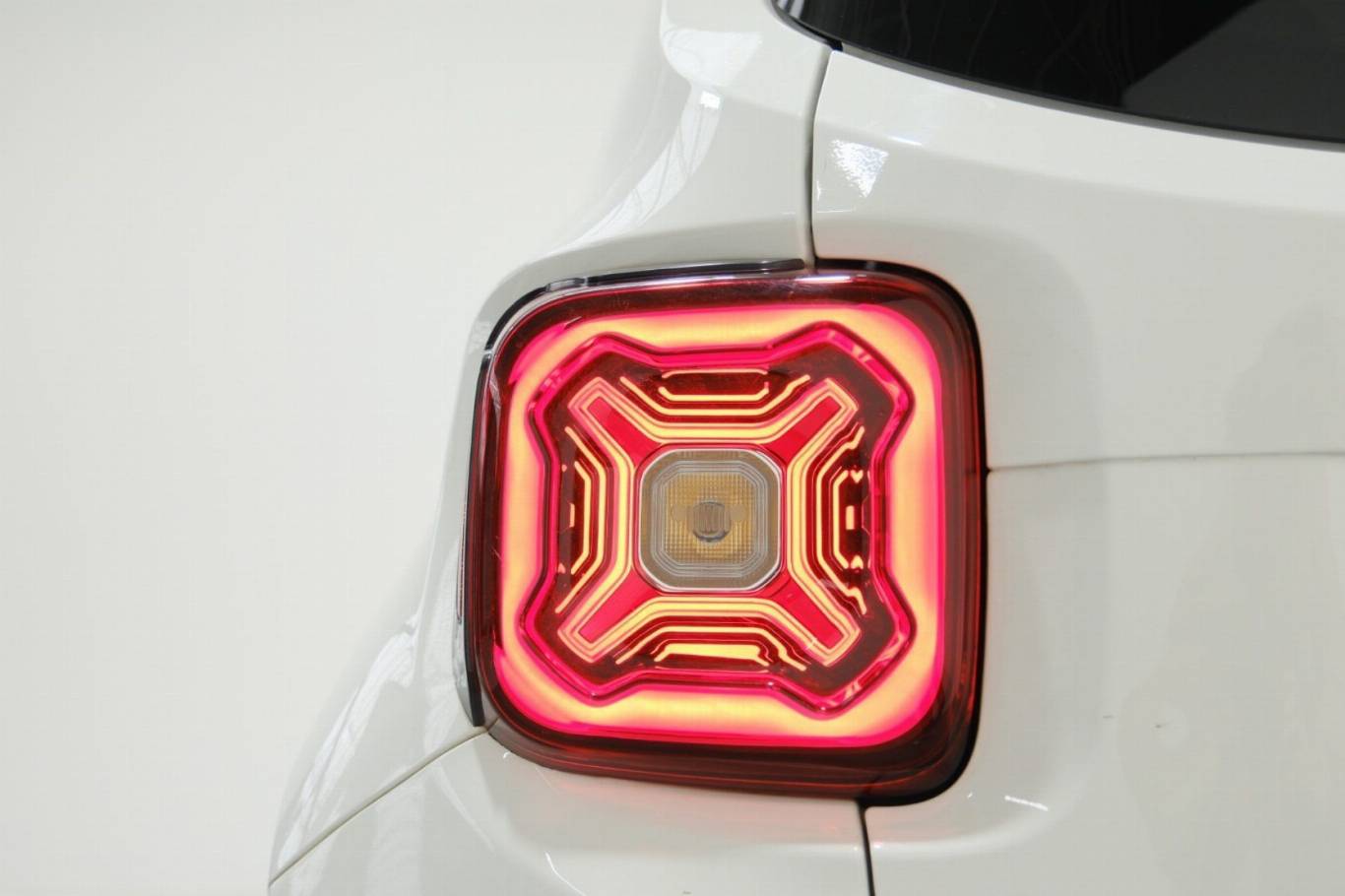 JEEP Renegade 43