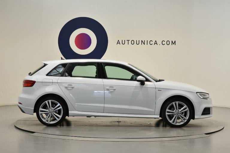 AUDI A3 32