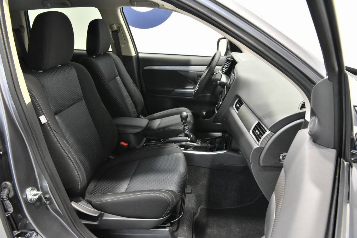 MITSUBISHI Outlander 19