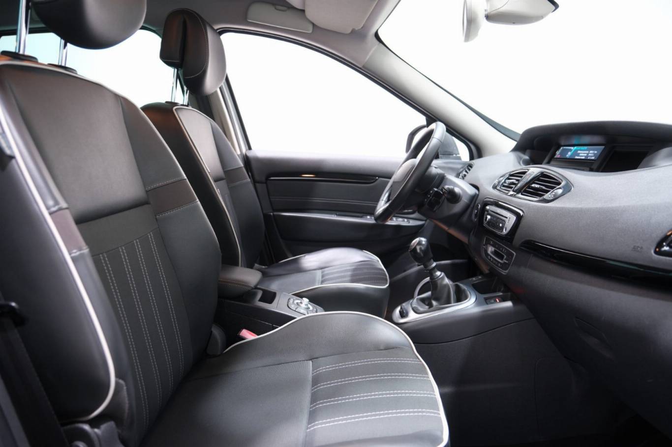 RENAULT Scenic 57