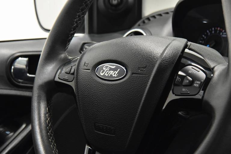 FORD Ka+ 23