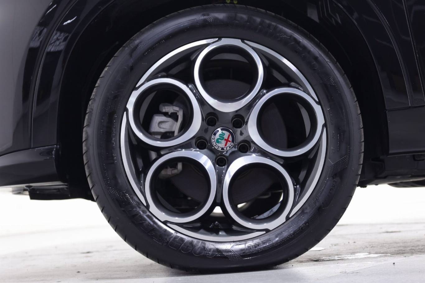 ALFA ROMEO Tonale 14