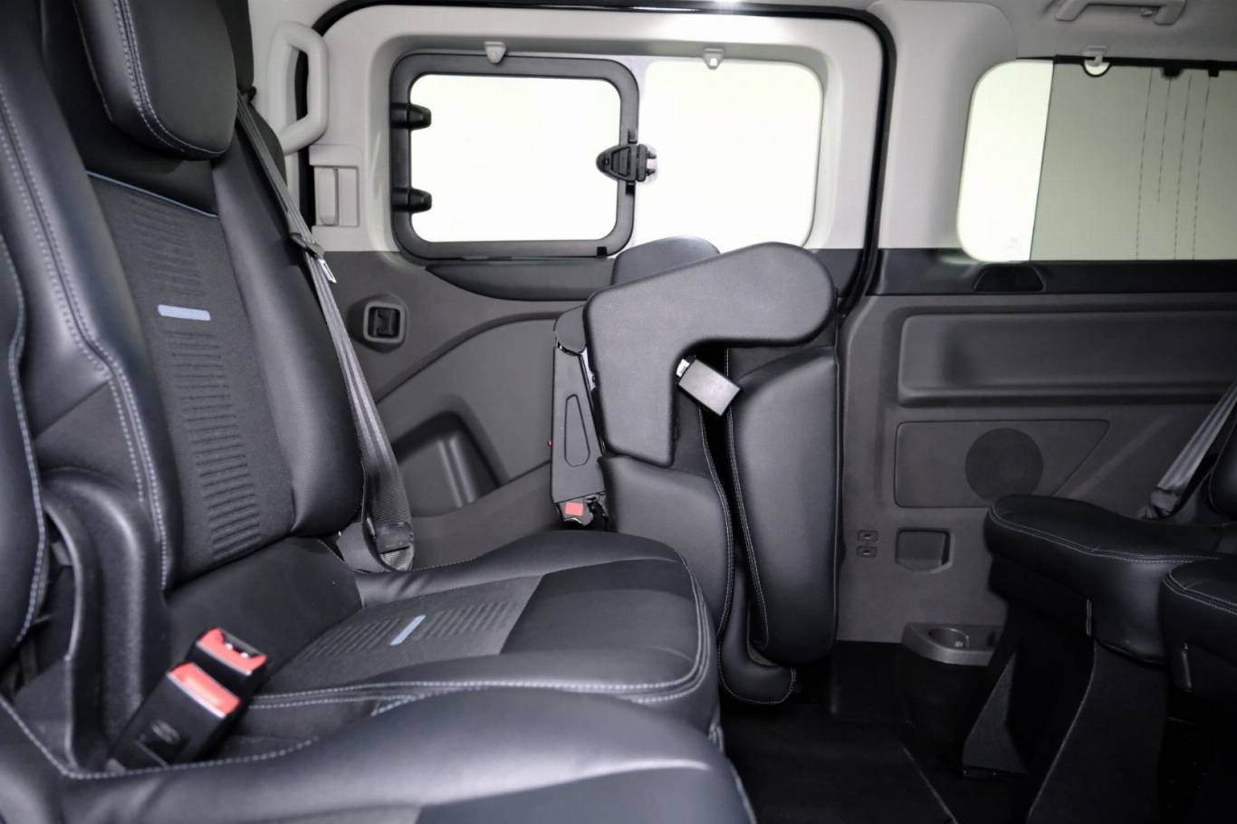 FORD Tourneo Custom 64